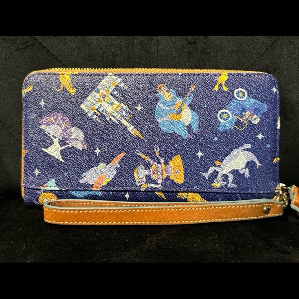 Walt Disney World 50th Anniversary Dooney & Bourke Wristlet Wallet - Picture 2 of 7